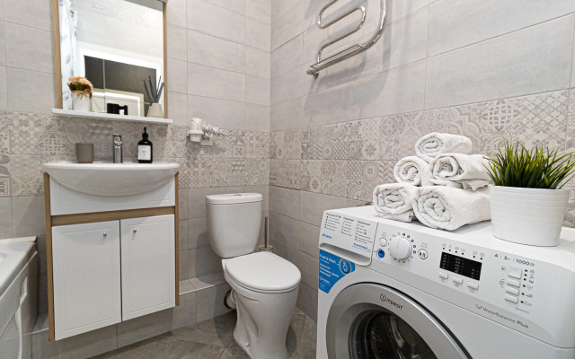 Квартира 2 Ночи на Улице им 40летия Победы 178к1