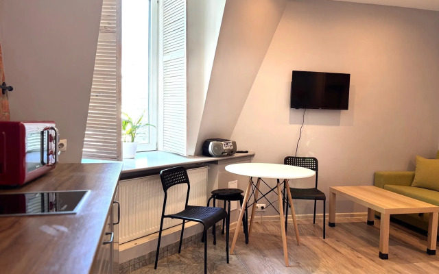 Квартира Cтудия-мансарда в центре у канала