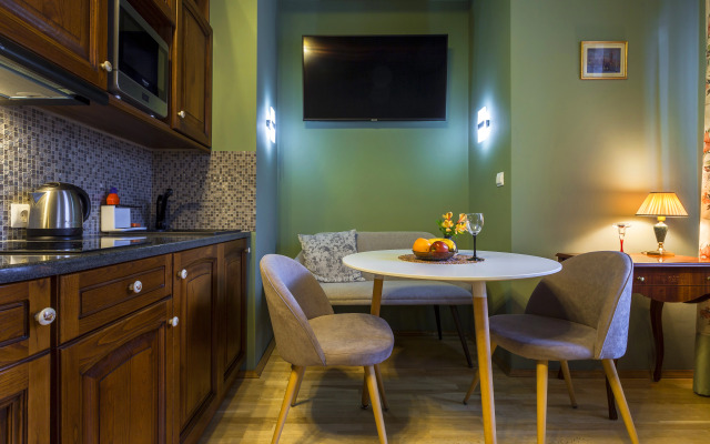 Апартаменты Студия семейная с печью на Миллионной