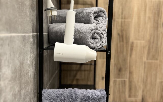 Fox Homes Apartments Stylish Euro 2k apartment in the city center