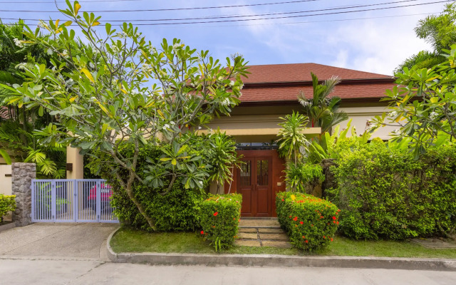 RAAS 3br, Private Pool|Naiharn Beach Villa
