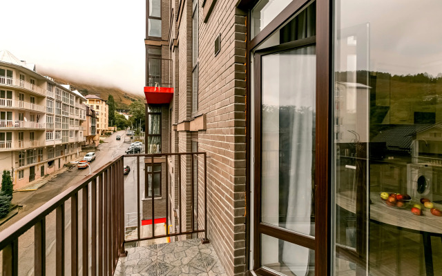 Апартаменты Жасмин от Ирины Савельевой - С лаундж-зоной и балконом- В курортной зоне- У входа в верхний Национальный парк