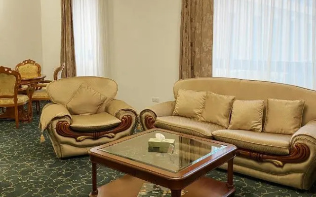 Hotel Russia