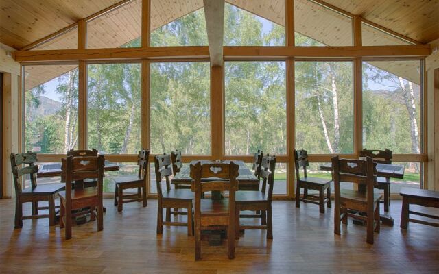 Eko-Hotel PRIRODA, Chemal Hotel