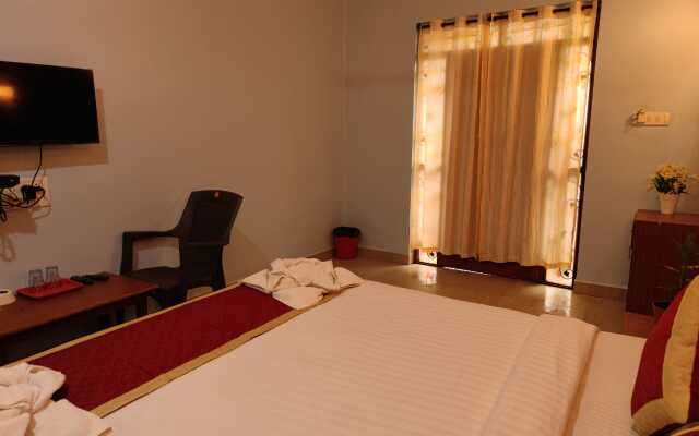 Baga Beach Myron Guest House
