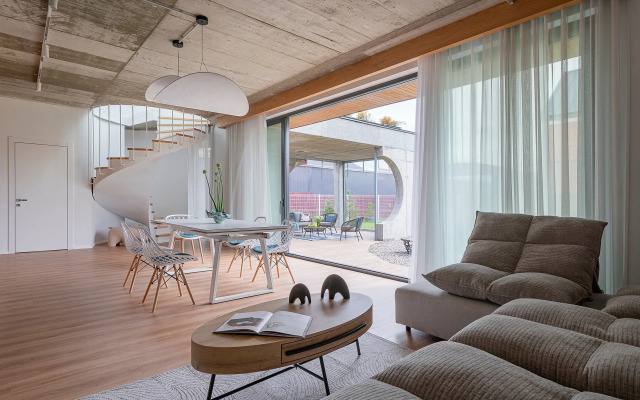 Luch Solnca Villa