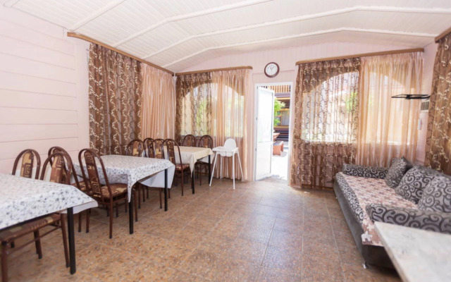 Adrius Guest House