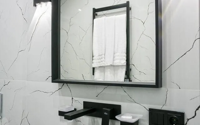 Na Ulitse Drazhinskogo 48 Flat