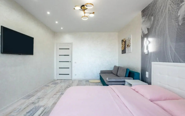 Krants Prestizh Apartments 1