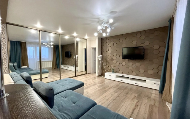 Апартаменты 701 Флэтс-Лайн на улице Красноармейская 100