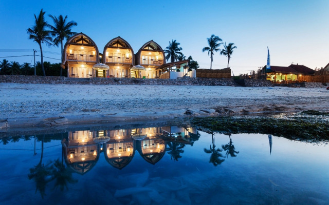 Курортный отель The Dewi Premier