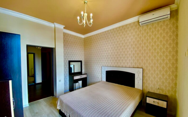 Red Rose Apartments