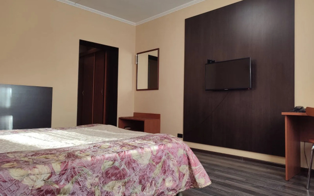 Klubnaya Hotel