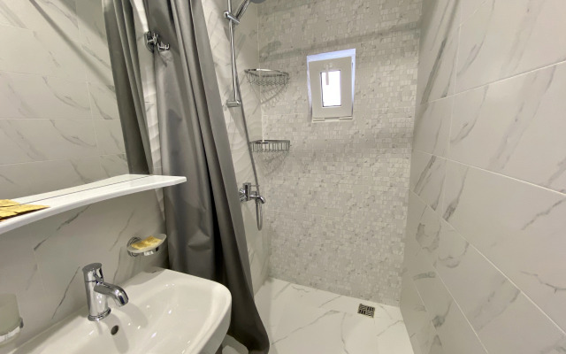 Апартаменты Анита в центре Сочи 10