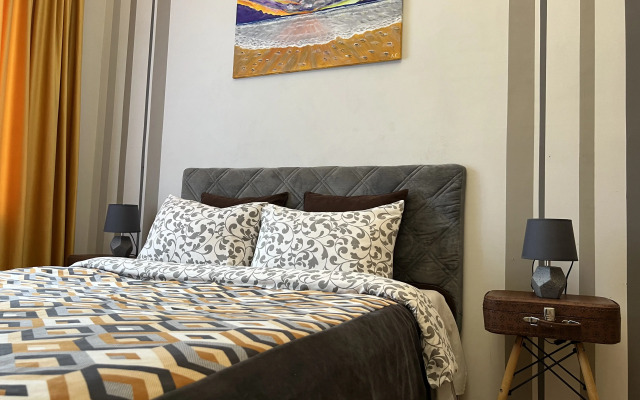 V Samom Tsentre Goroda Flat