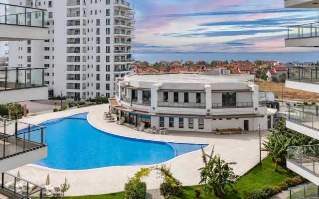 Caesar Blue Seaside Luxury Apartments