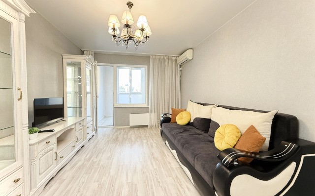 Апартаменты Шикарные трёхкомнатные в центре города вблизи Мамаева Кургана