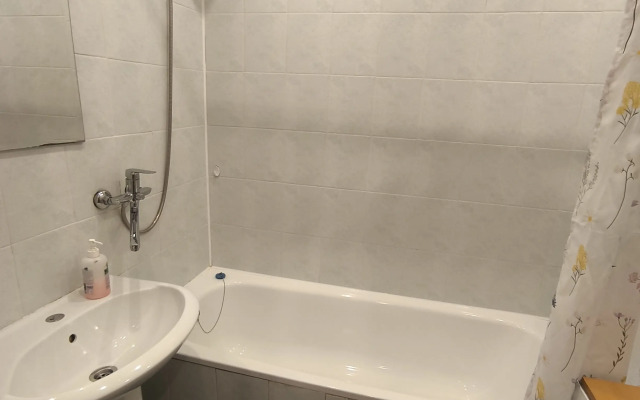 Bolshaya dvushka ryadom s vokzalom Flat