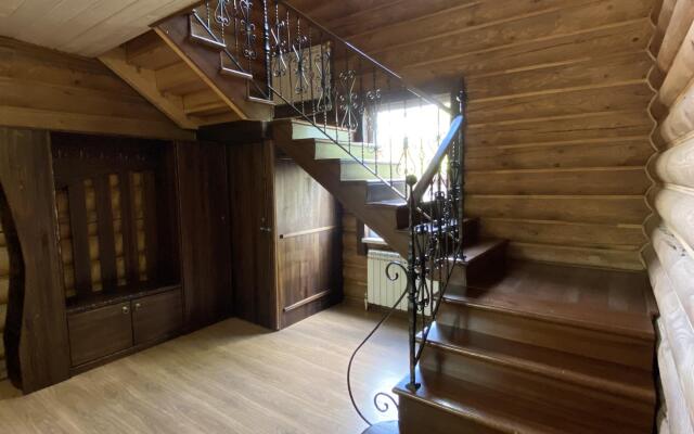 Дом Уютный в Абзаково