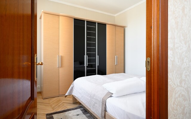 Апартаменты  1912 с видом на крыши Петроградки и Телебашню