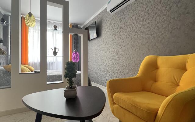 Metallurgov 13 Apartments
