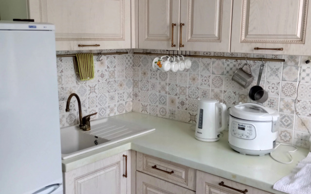 Квартира Светлая веселая единичка в двух километрах от ЖД вокзала