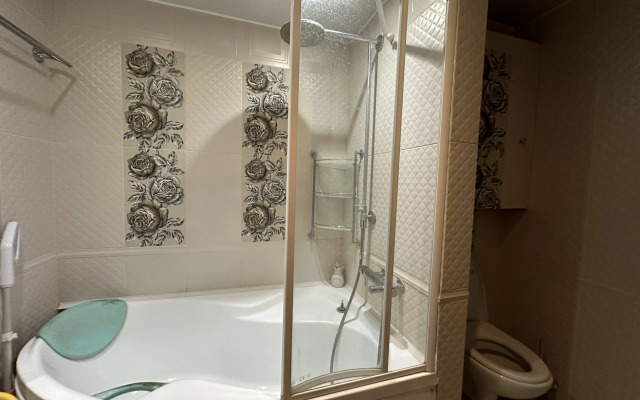 Квартира Хрустальная 37к1