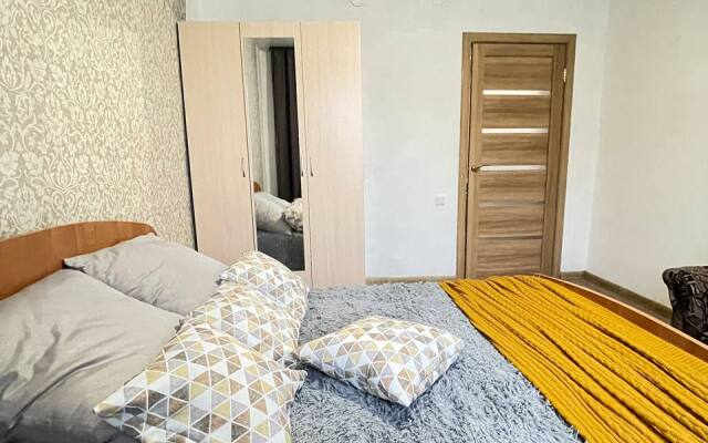 Yevrotreshka Na Klyuchevskoy Flat
