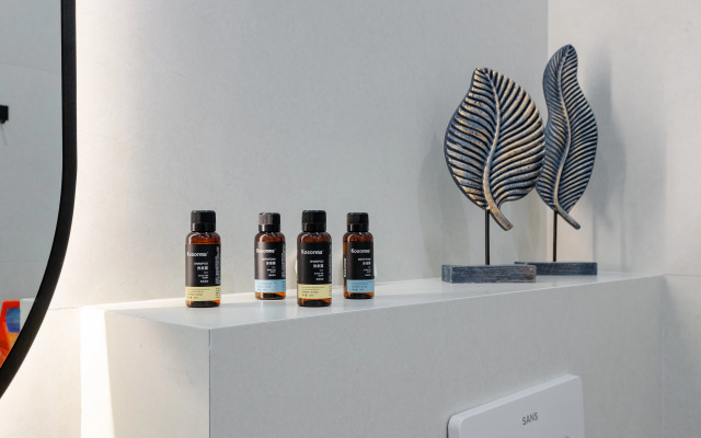 Flat Oasis Na Levom Beregu Novy Remont