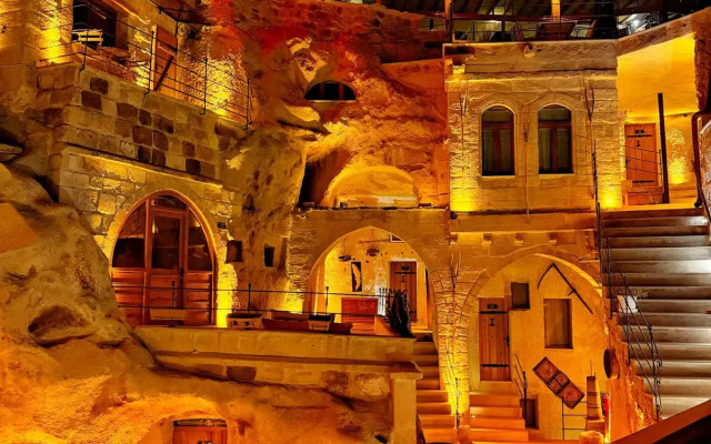 My Cave Suites