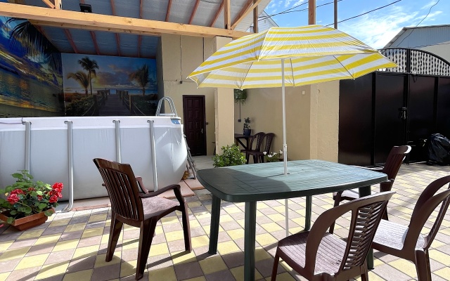 Polina Guest House