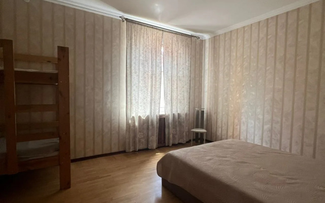 Kurortniy Guest House