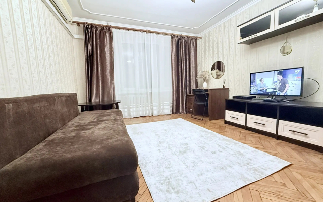 Квартира большая у Ленинградского рынка