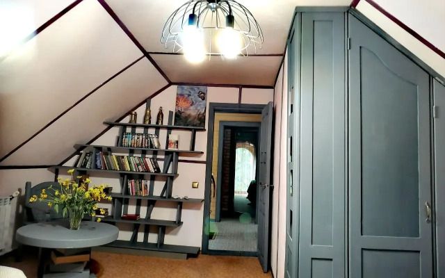 Oreshek Guest House