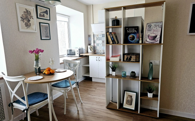 Na Ulitse Melnikayte 90A Flat