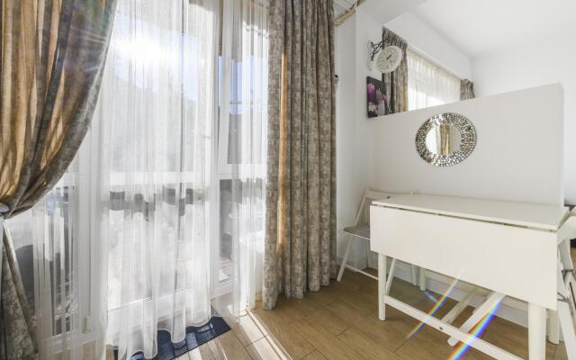 Oplot - Delyuks s terrasoj 3 Apartments