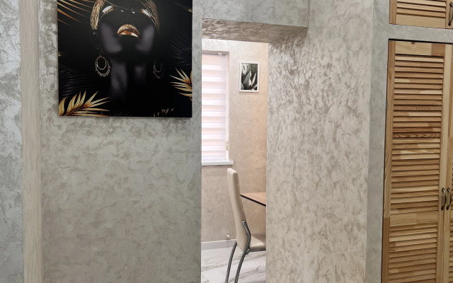 Квартира Светлая 1 Комн. Квартира(2Д) со Своим Двориком