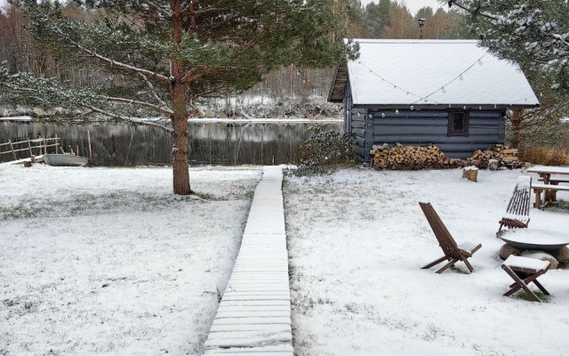 Dom v Karelii na Ladozhskom ozere Guest house