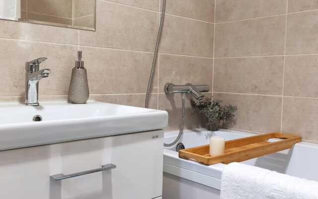 Apartamenty Pulkovskie Vysoty Flat