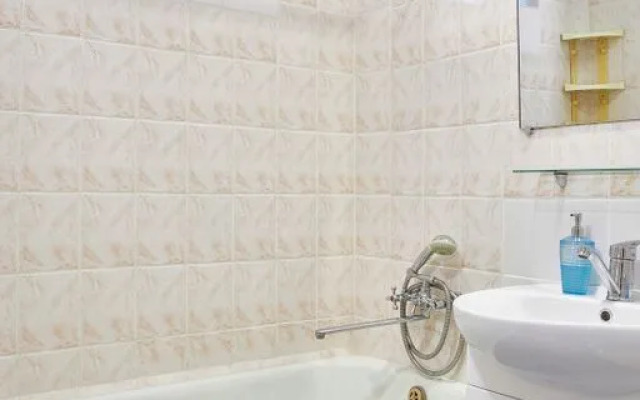 Квартира уютная на улице Генерала Петрова 12