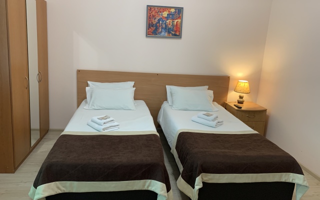Lastochka Hotel