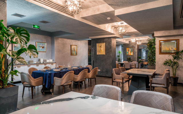 Onyx Hotel