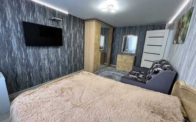 Prospekt Imeni Lenina 353 Flat