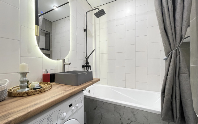 Апартаменты RemiAparts дизайнерская студия с ванной для 3-х гостей