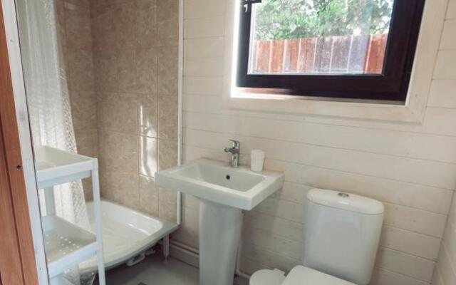 Dom U Podnozhiya Gor Guest house
