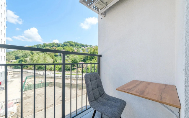 V Zhk "Letniy" 1 Apartments