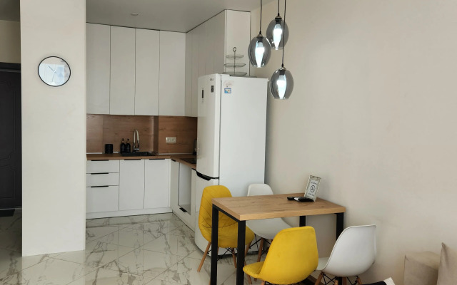 V Tsentre Omska Zhk Utinaya Gora Flat