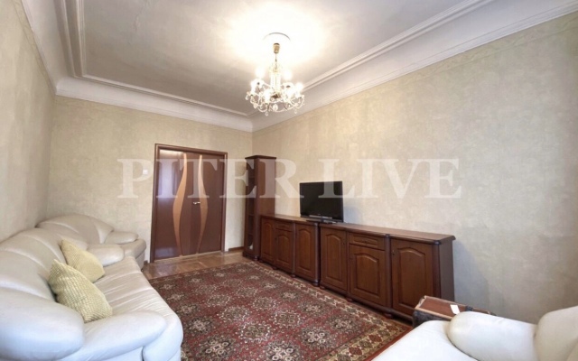 V Tsentre Ryadom S Naberezhnoy Apartments