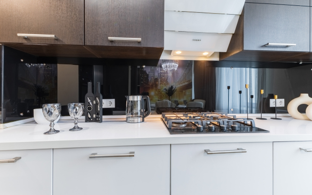 Апартаменты трехкомнатные на Меридианной