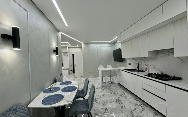Na Kursantov Kirovtsev 4a Flat